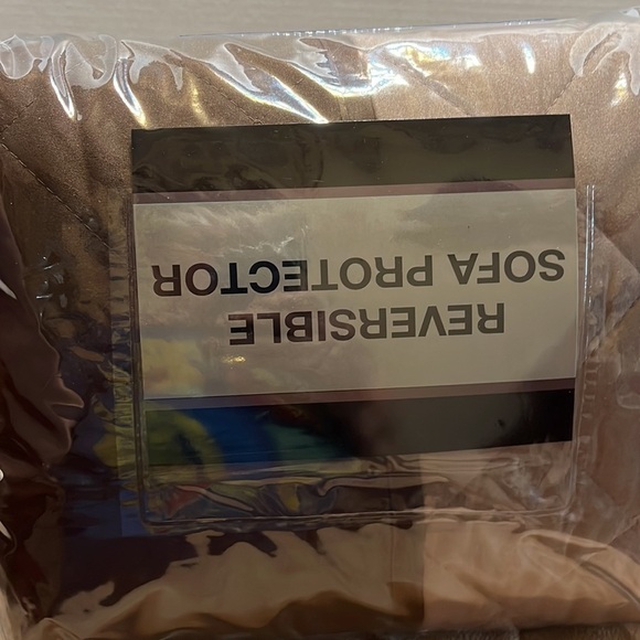 Reversible quilted polyester sofa protector - Picture 6 of 7